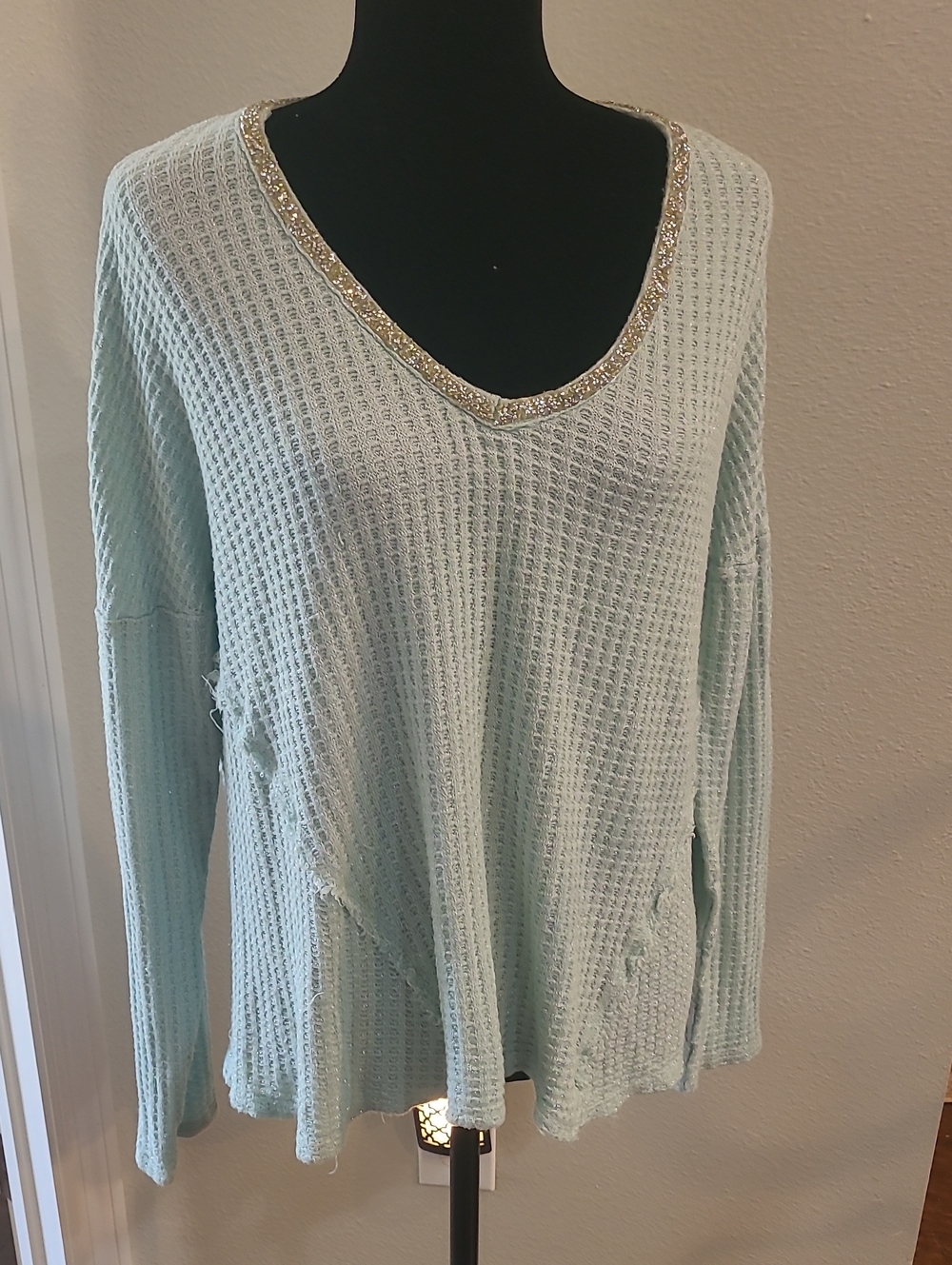 Juicy Couture V-Neck Waffle Knit Long Sleeve Top in Light Mint Size Xl